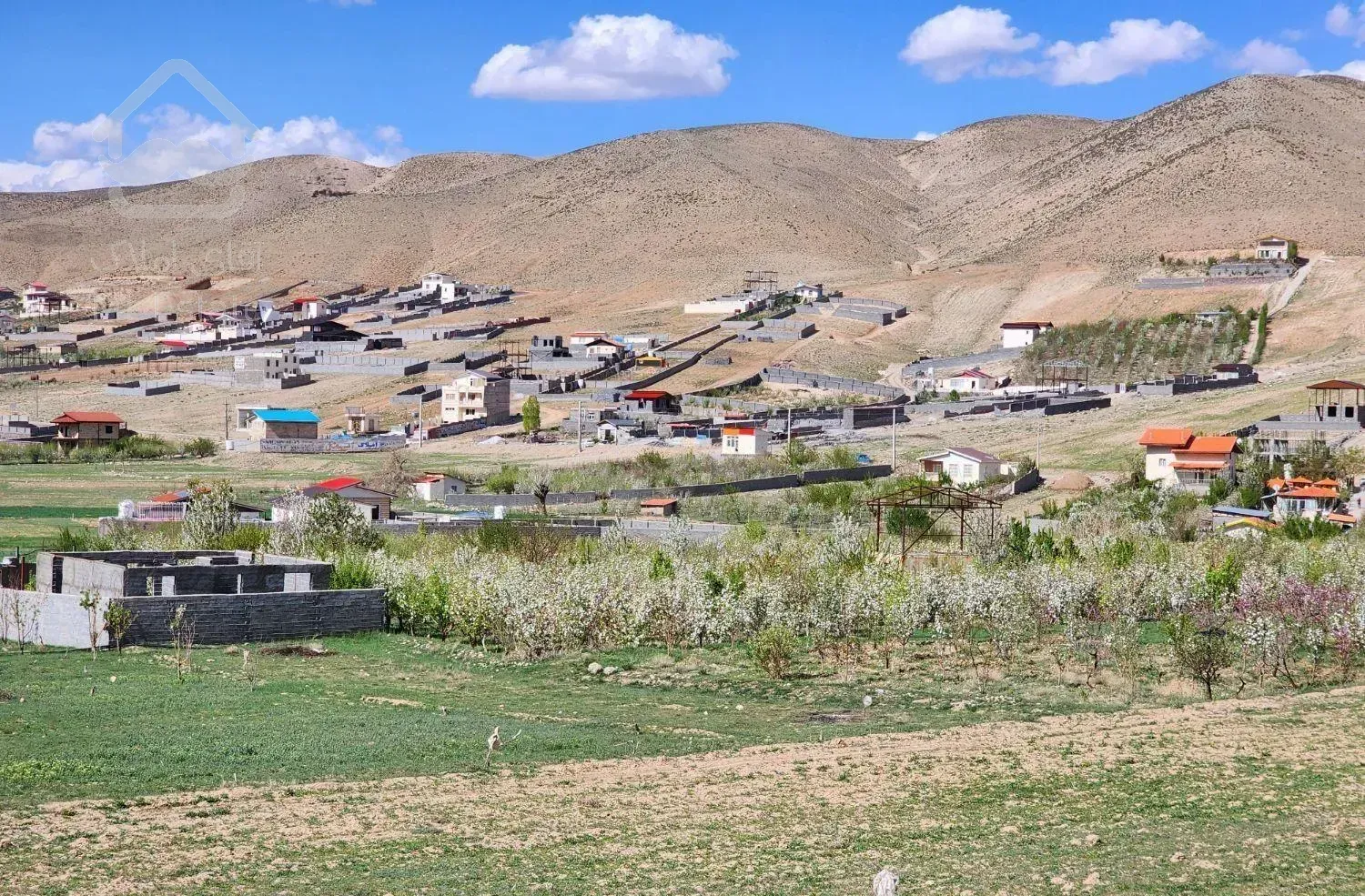 ۲۳۰ متر جا ویلا داخل شهرک گرمابسرد دماوند