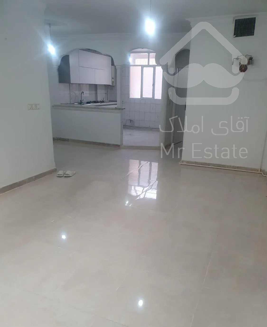 اپارتمان مابین اول و۲۱متری تخلیه ۶۰متری