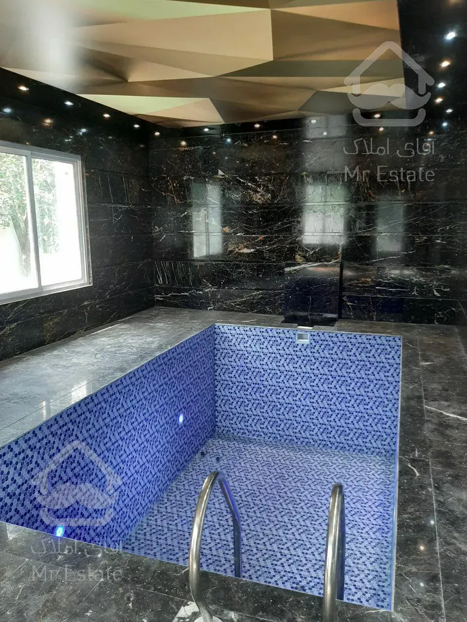 ٥٥٠ متر ويلا تريپلكس با روف ويوي ابدي كوه و جنگل