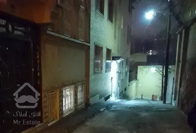 اجاره ۲۳۰متر چهار خوابه تکواحدی ط اول غرق نور