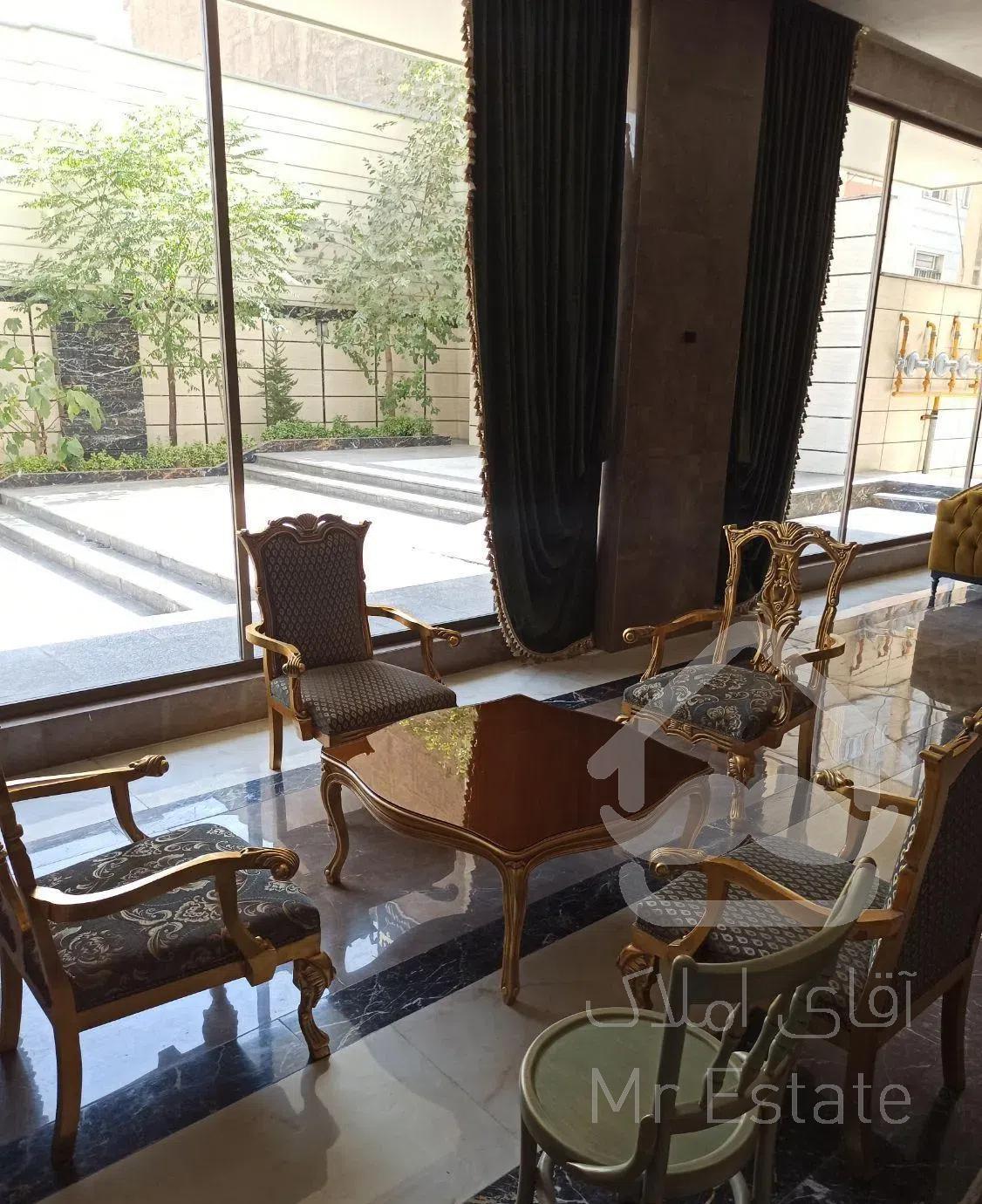 ۷۶ متر / سالن پرده خور قدی روبه خورشید/ کلیدنخورده