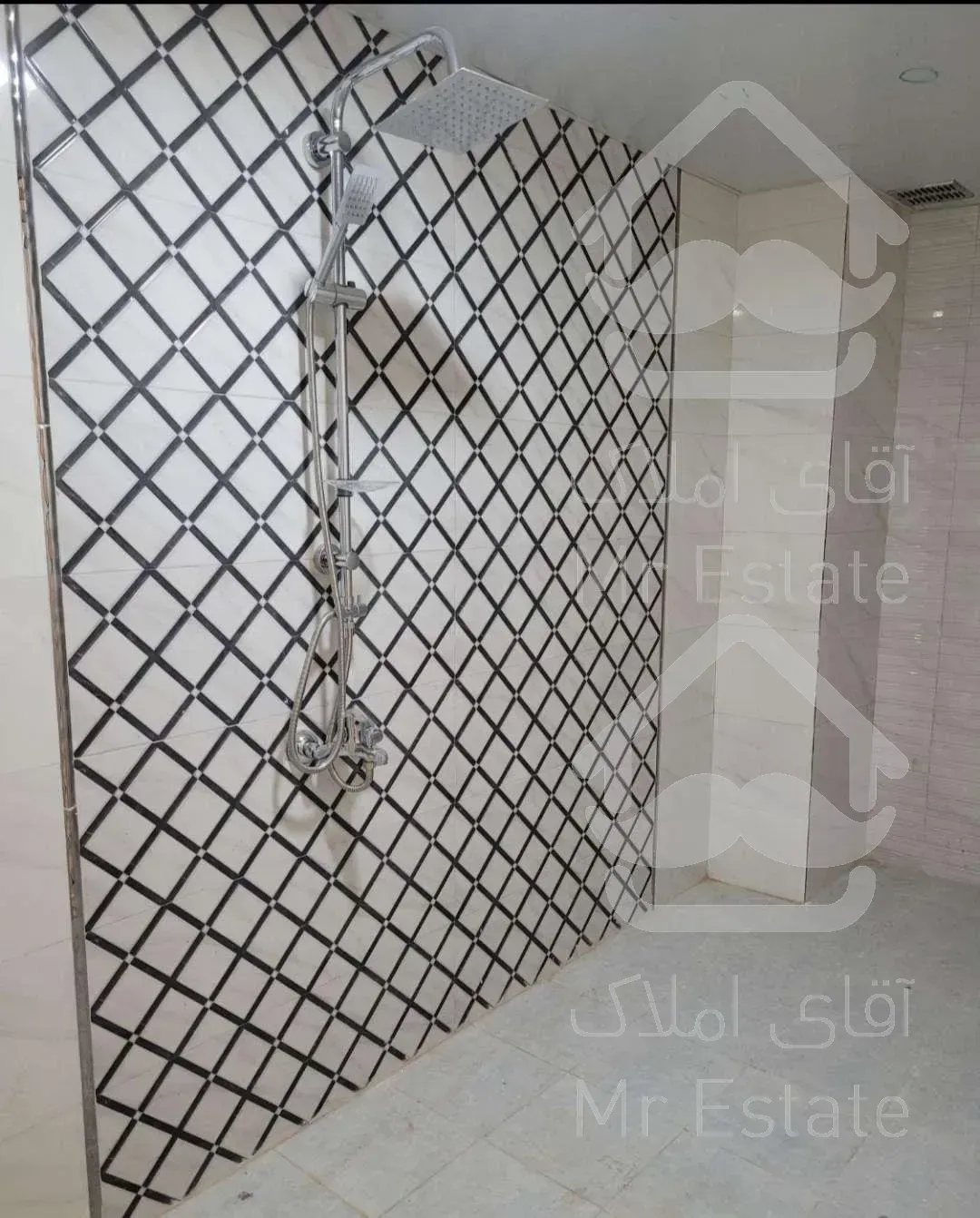 فروش واحد151 متری غرق در نور در فلکه گاز