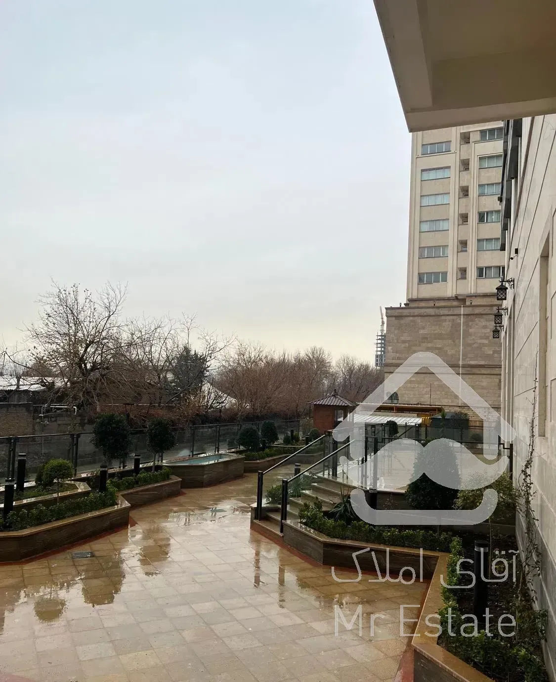 آپارتمان موقعیت اداری ۱۰۹ متر همکف