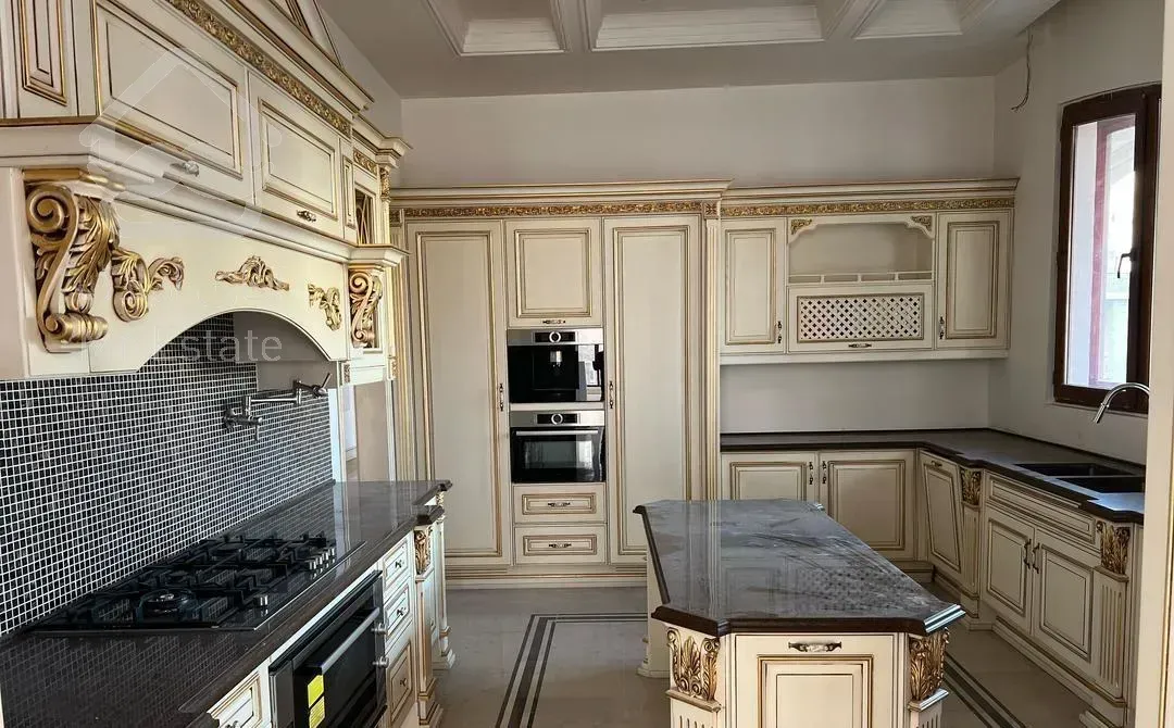 ۲۹۰متر/۴خواب/کامرانیه شمالی/ویو مشجر