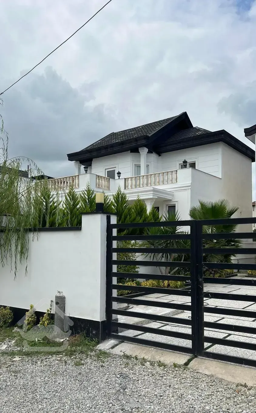 ویلااستخردار/نوساز/سه خوابه/آلکله