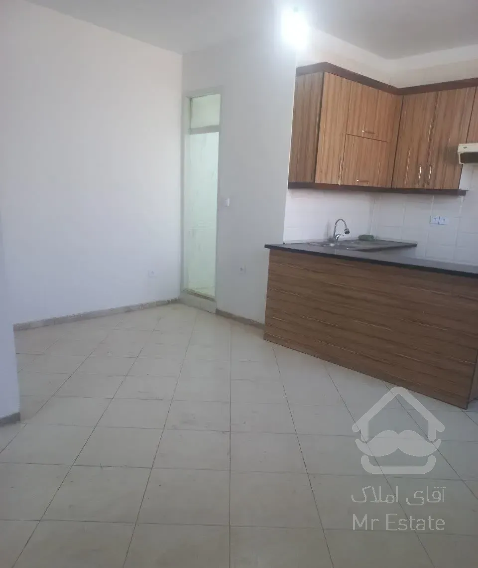 اجاره آپارتمان ۴۰ متری ۱ خوابه طبقه ۲ در جی