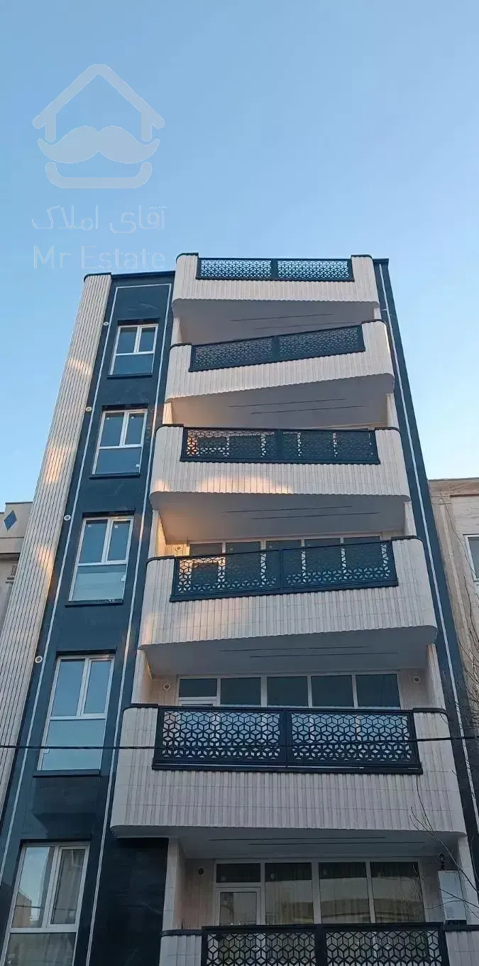 آپارتمان نوساز / سند تک برگ / فقط ۲ تومن