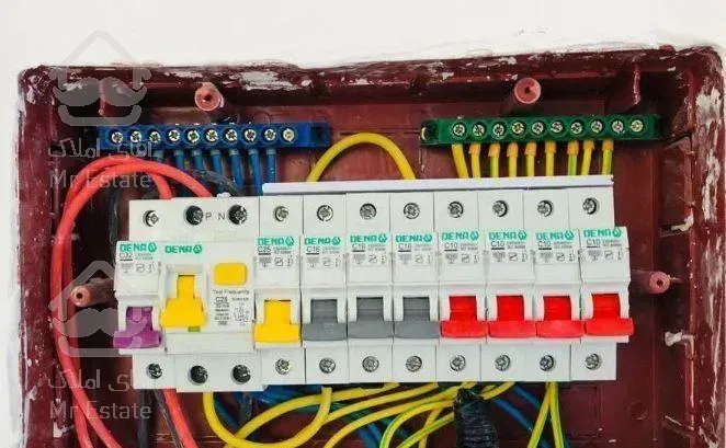 برقکار.برق کار.برق کاری.برقکاری