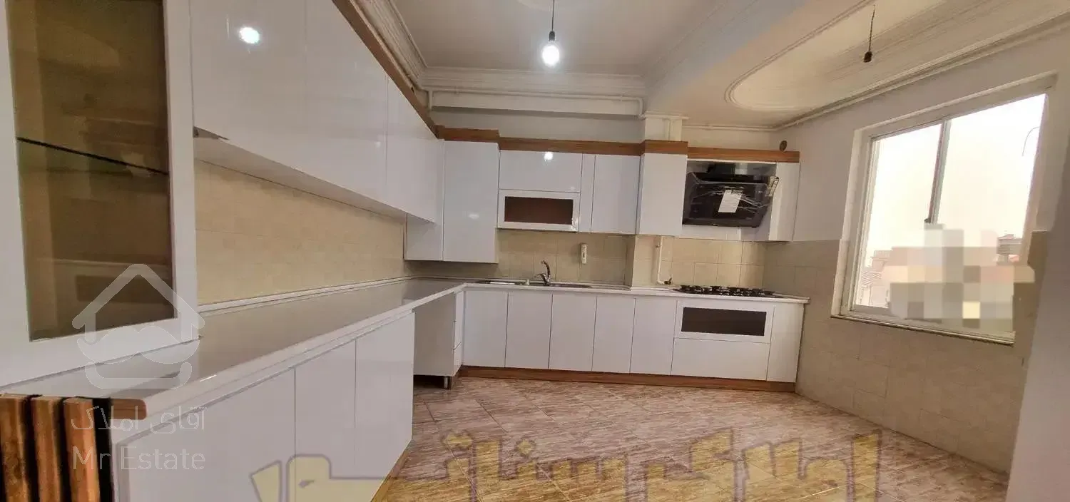 * املاک سناتـور * اپارتمان 110متری سه خواب