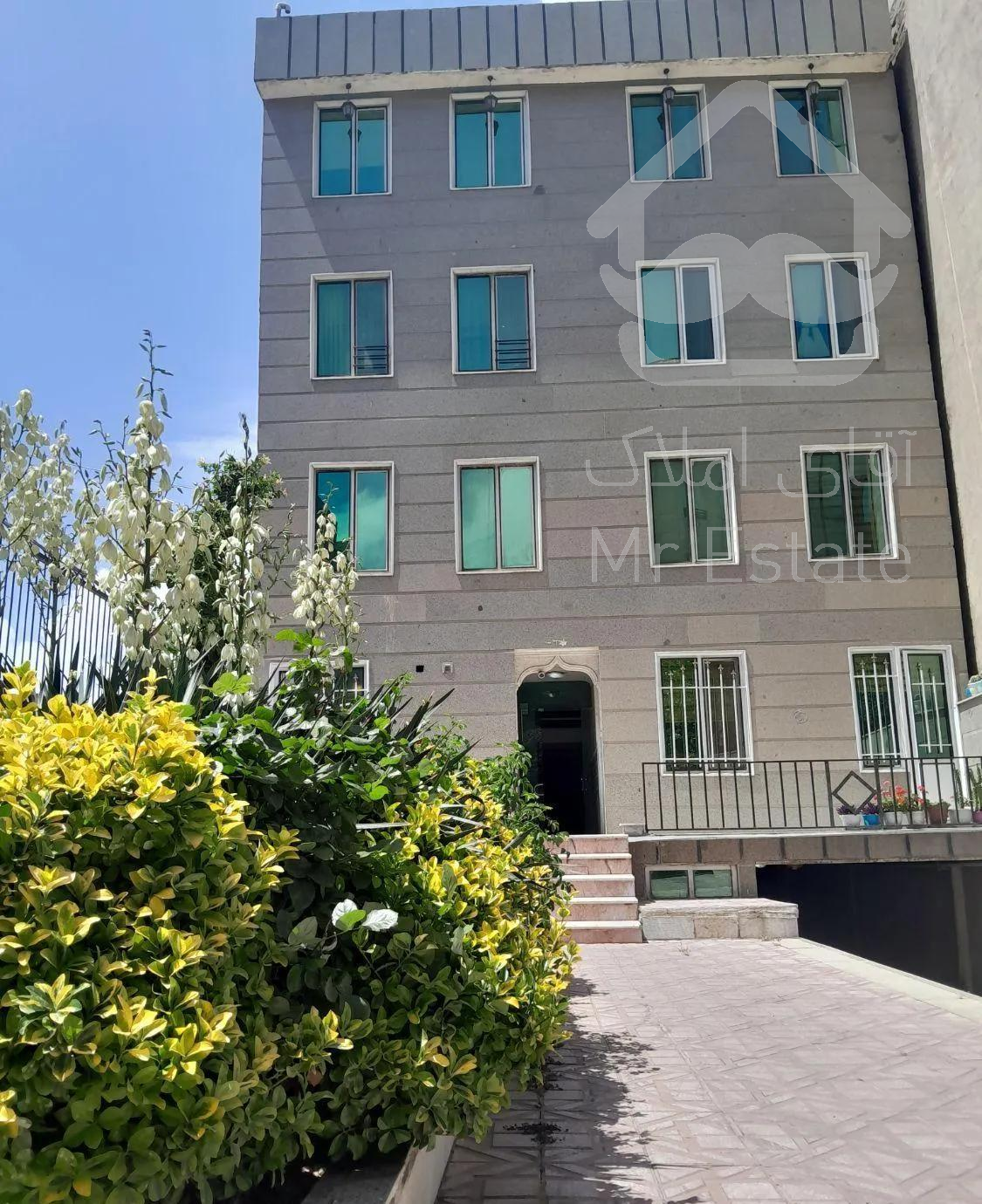 ۵۷متر روبه آفتاب پارکینگ و انبار بلوار پروین