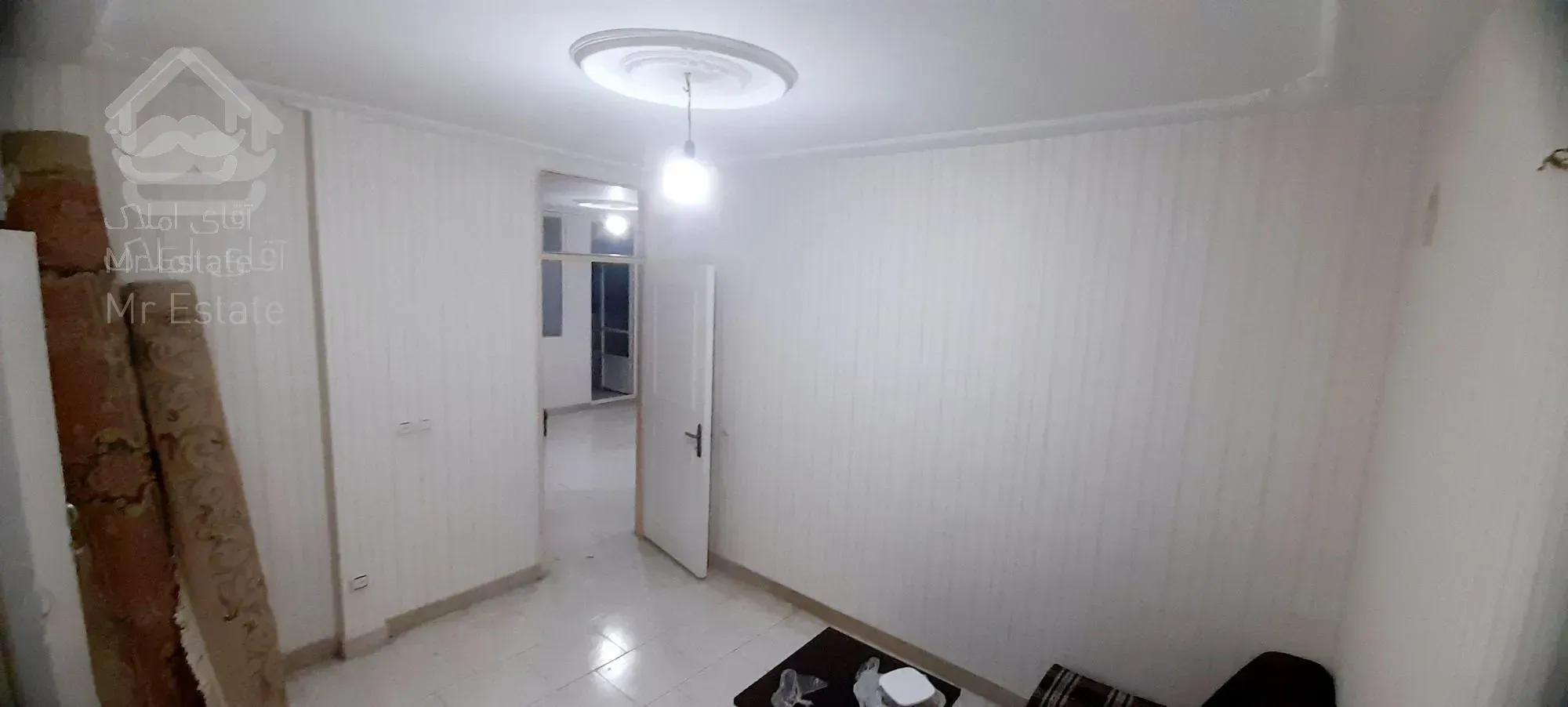 واحد ۷۰ متر تمیز غرق نور