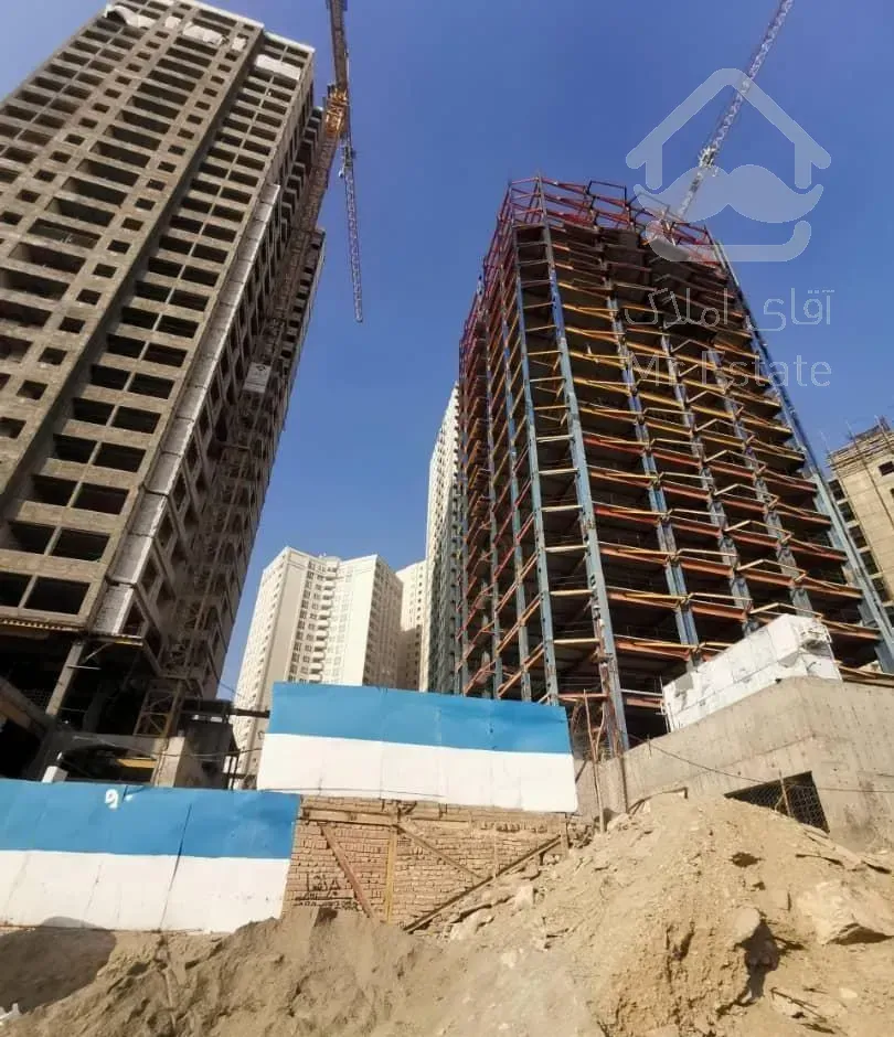 فروش واحد مسکونی مناسب سرمایه‌گذاری/چیتگر