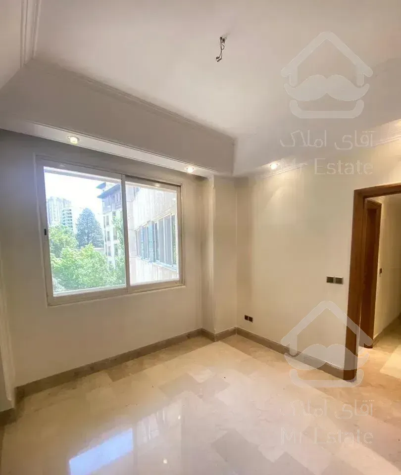 کامرانیه شمالی 200 متر 3 خوابه