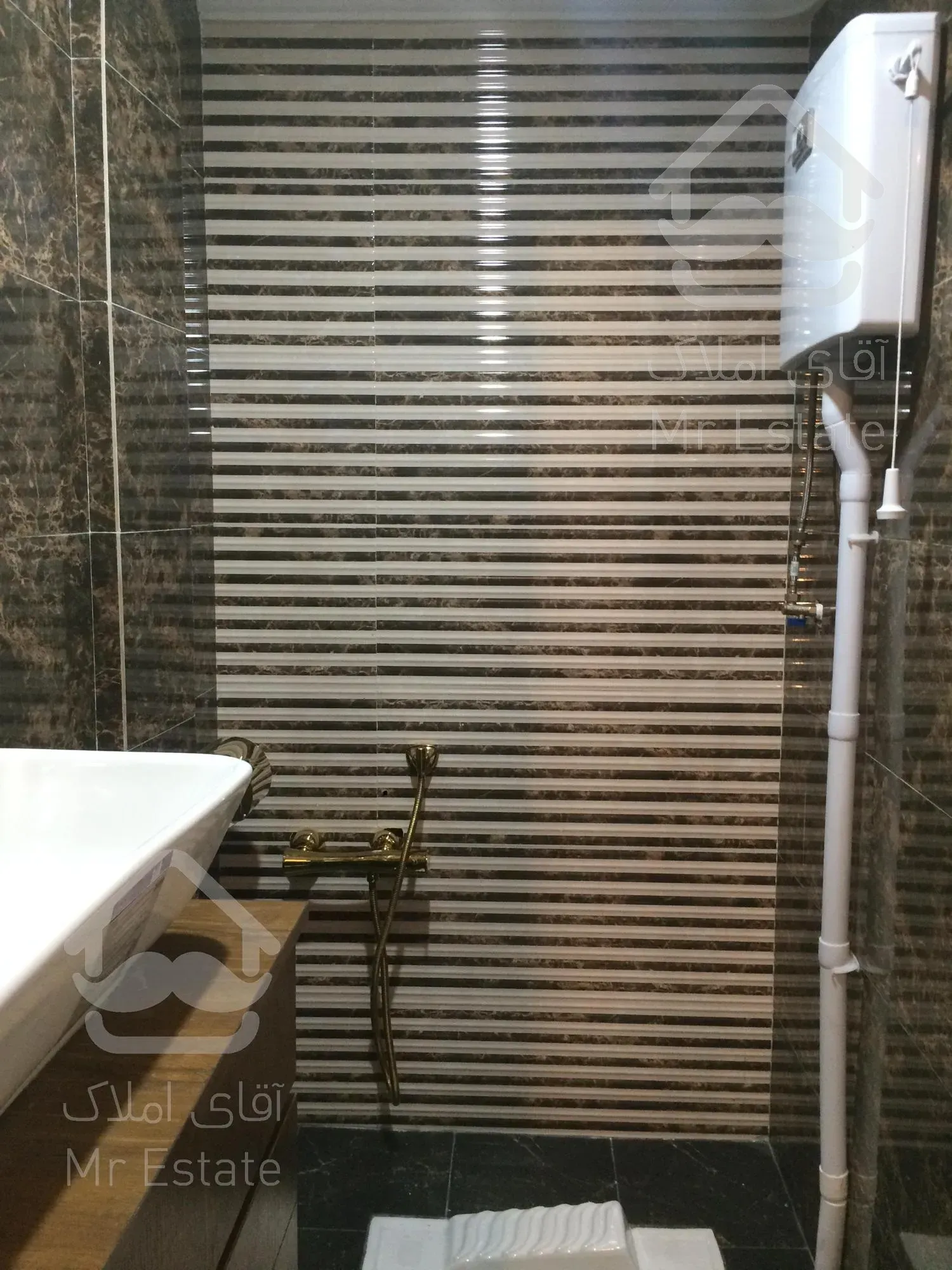 ۱۰۰متر تک واحدی صادقیه فردوس شرق زیر قیمت