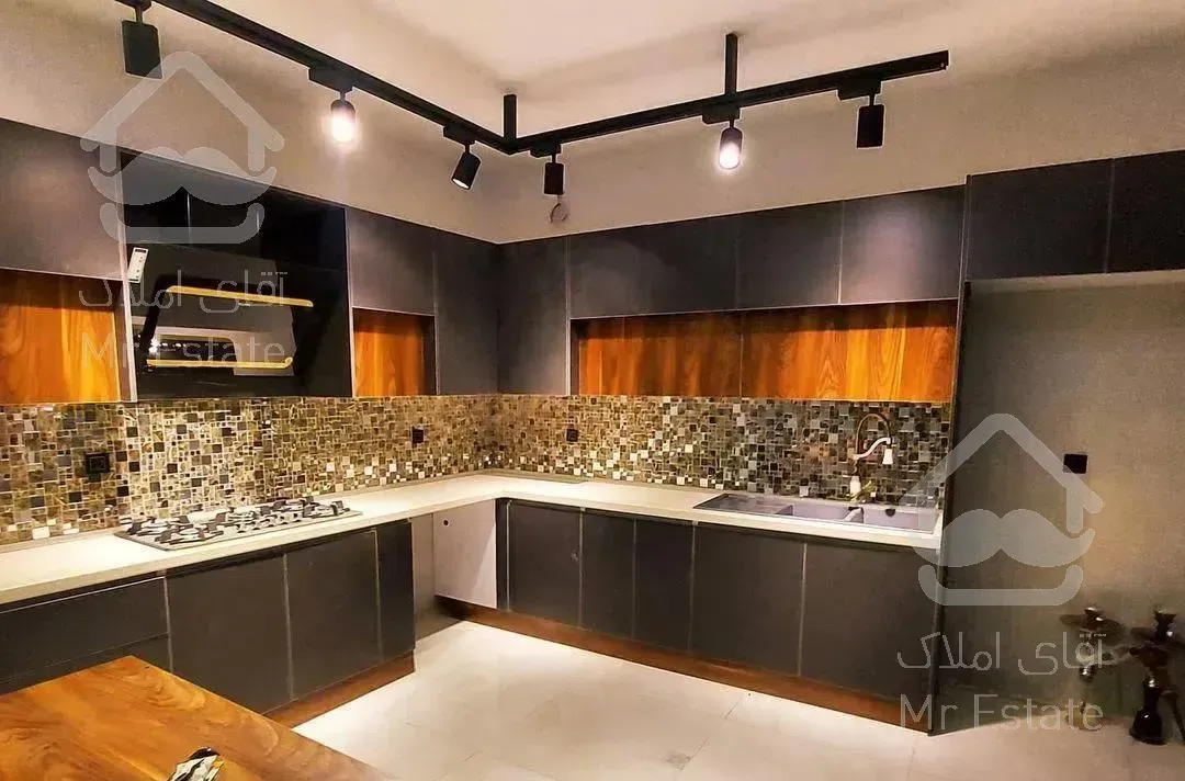 ویلا استخردار 410 متری نما مدرن/شهرکی/ویو جنگل