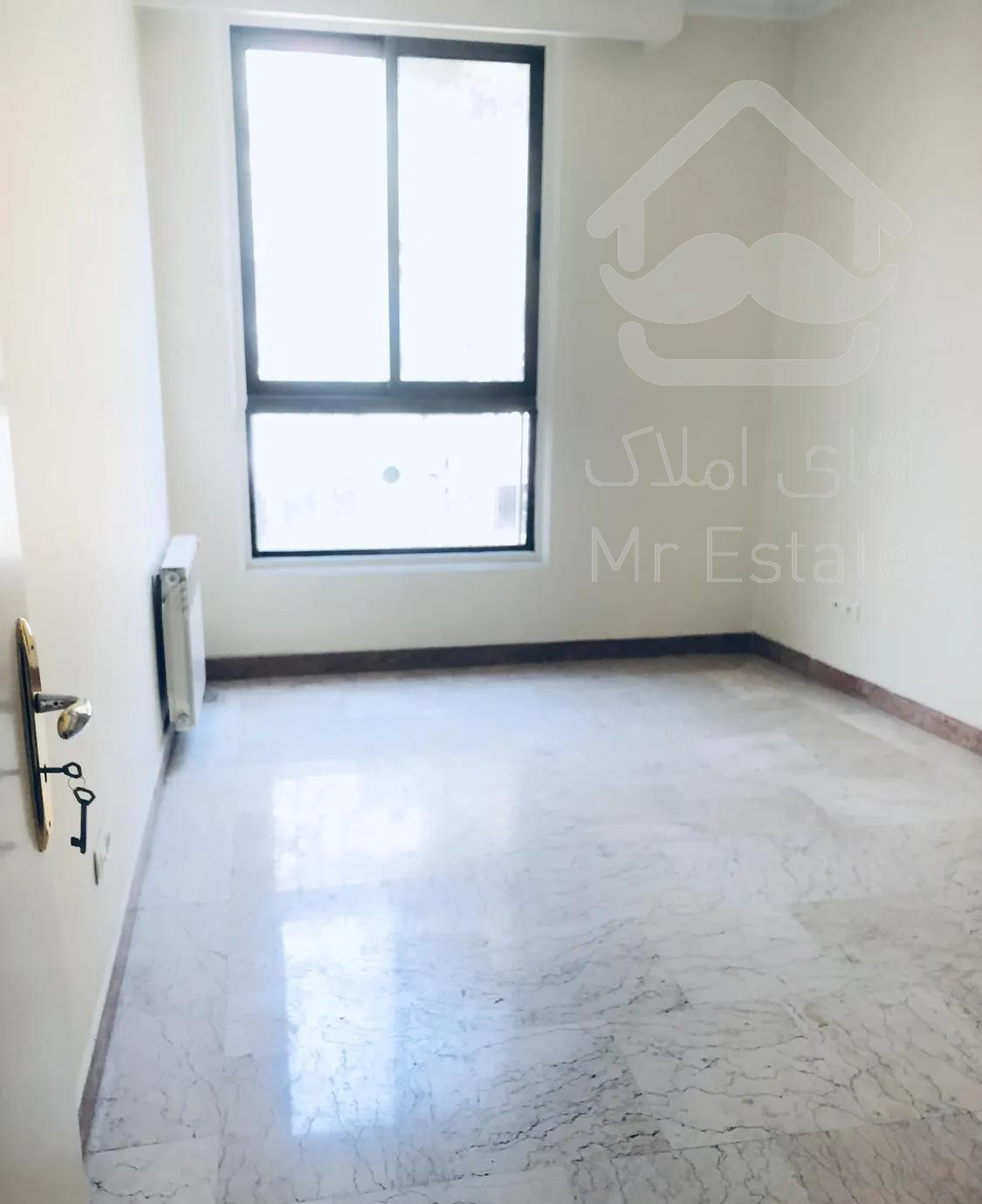 اپارتمان قلهک ۱٠٤ متر دو خواب فروش