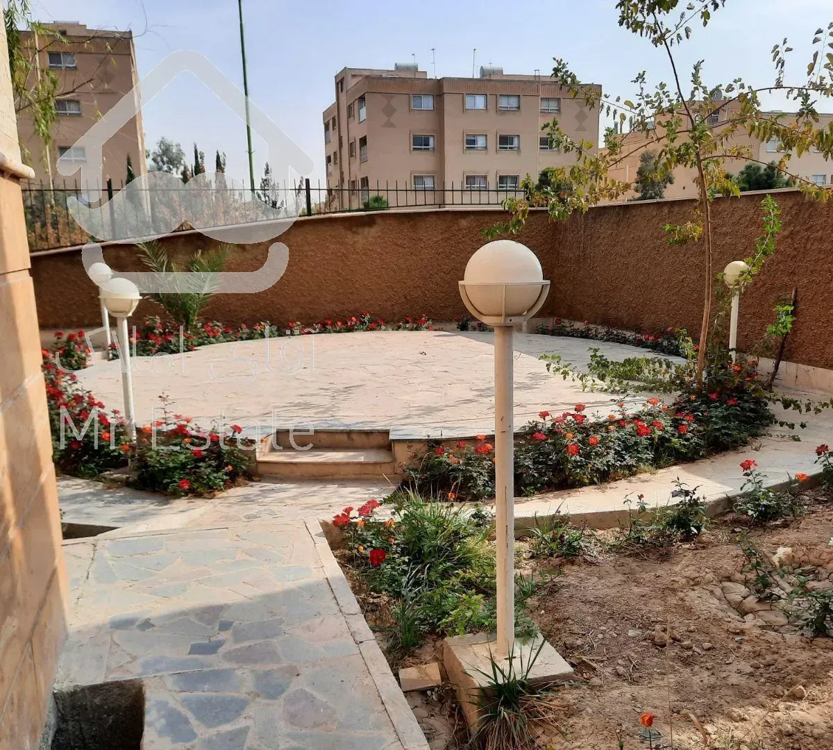 آپارتمان ۱۲۰ متری دو خواب سپاهانشهر