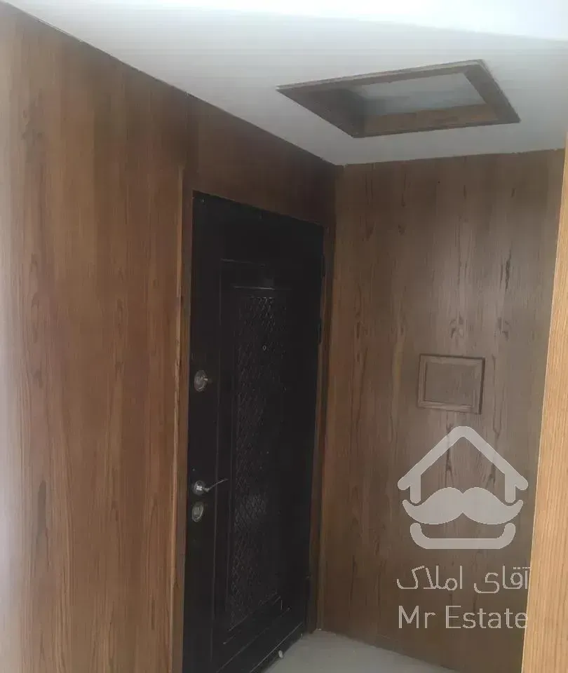 ۱۳۰متر آپارتمان شیک/برازنده