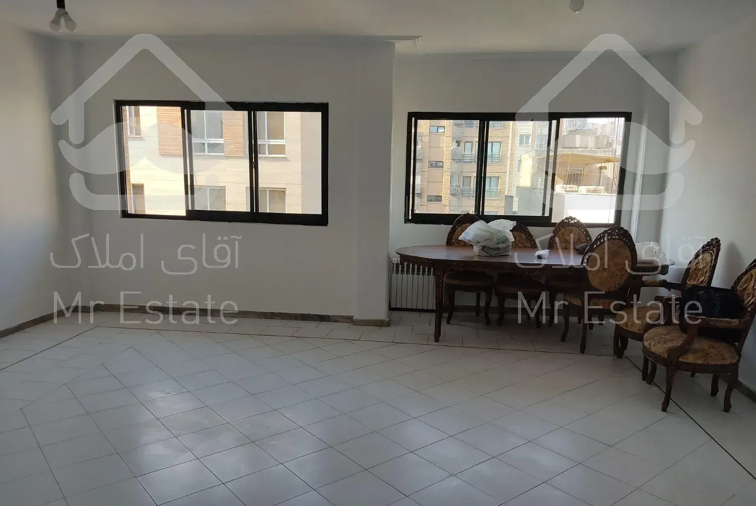 ۱۲۰ متر ۳ خوابه تکواحدی قدیمی