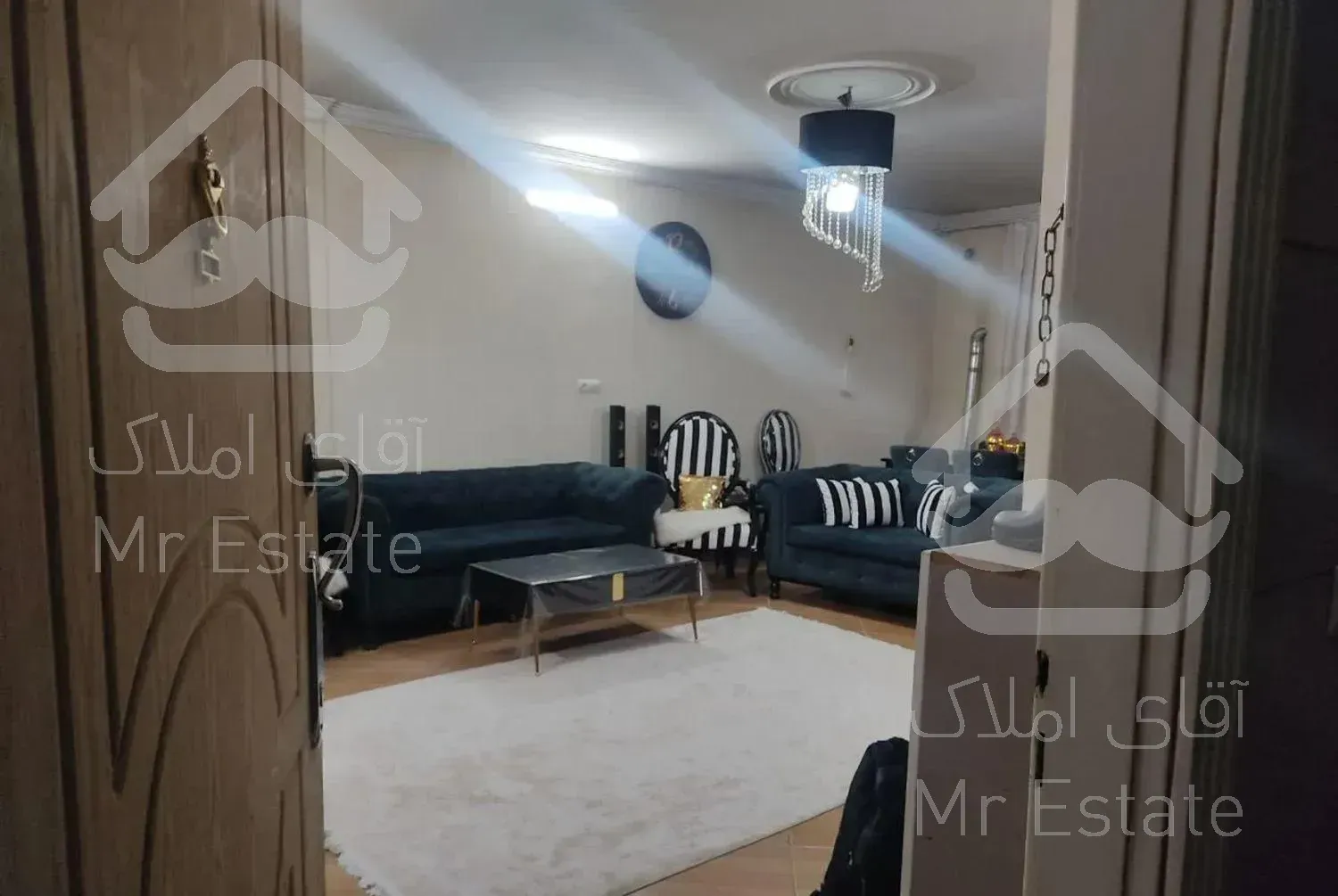 آپارتمان ۷۰ متری تمیز