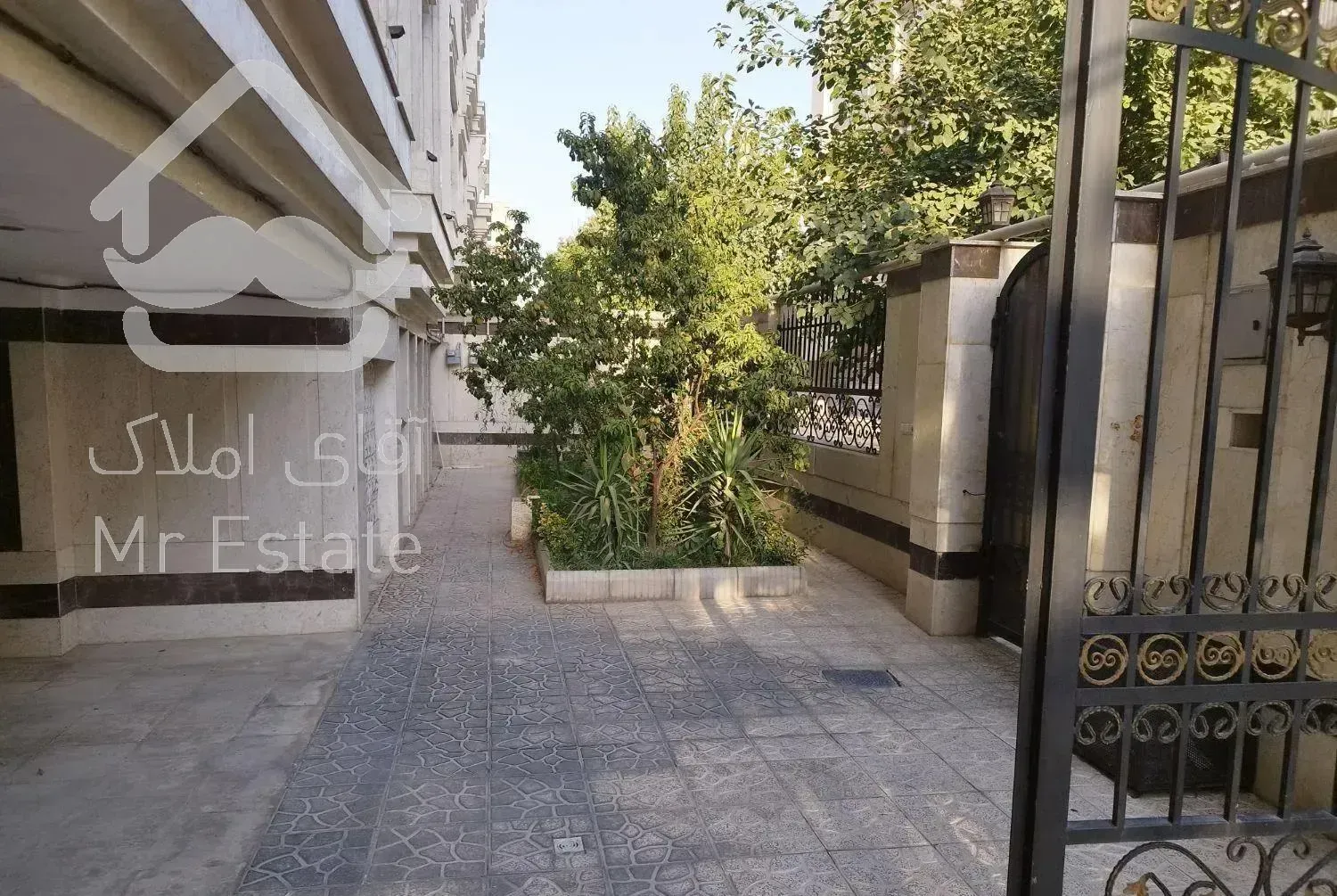 مهرشهرفاز۴متراژ۱۳۲مترنوسازکلیداول سنددارفروشی