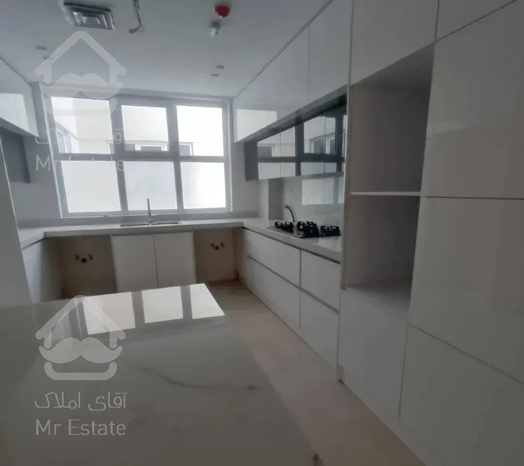 آپارتمان225متری۳خوابه آجودانیه