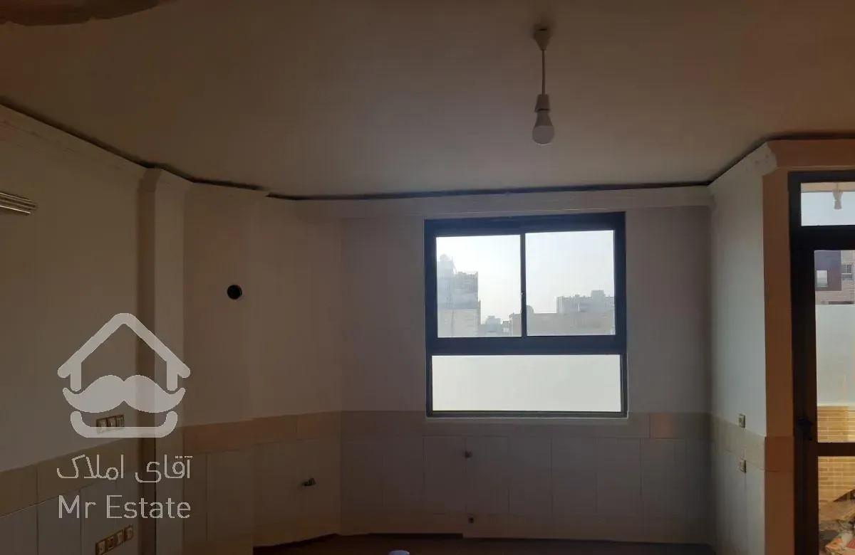 اپارتمان بین ۷۰ تا ۷۵ متر هست ۱ خواب