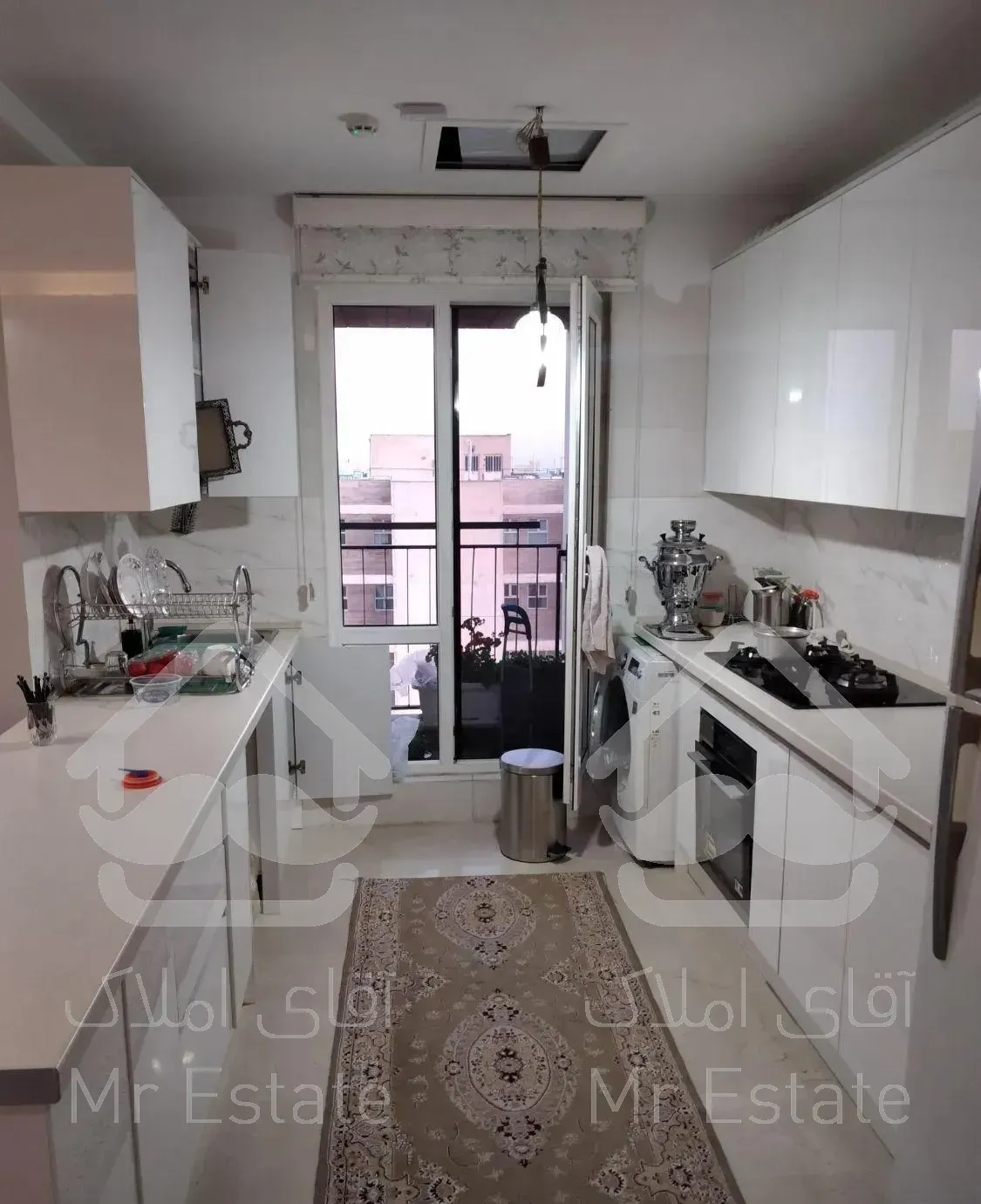 آپارتمان ۱۳۰متری ۳ خوابه (جنوبی و شرقی)