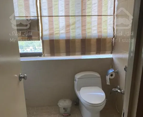 واحد بالکن دار با پارکینگ سرپوشیده وانباری میباشد