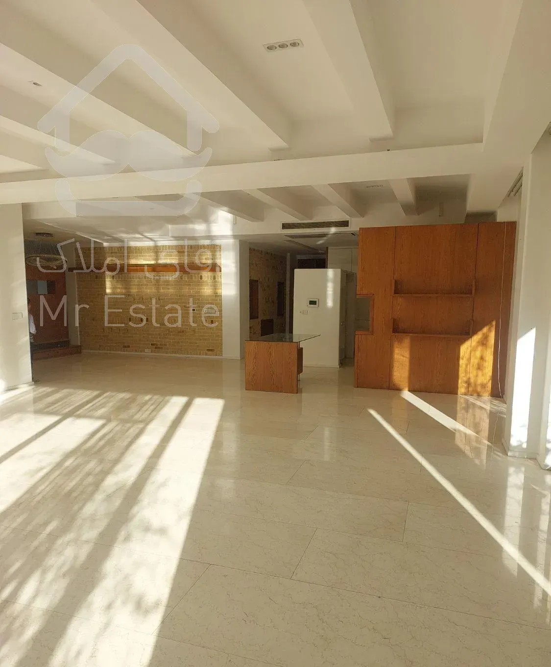 ۲۷۰ متر ۴ خواب / مشاعات هتلینگ / ۳ تراس ویو مشجر