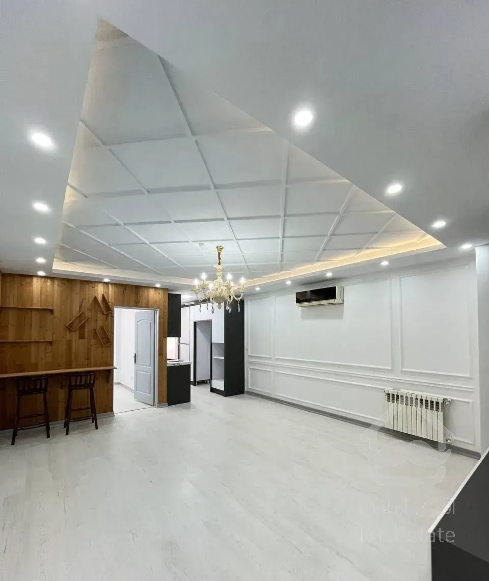 62 متری اندیشه فاز یک پارکینگ سندی آسانسور