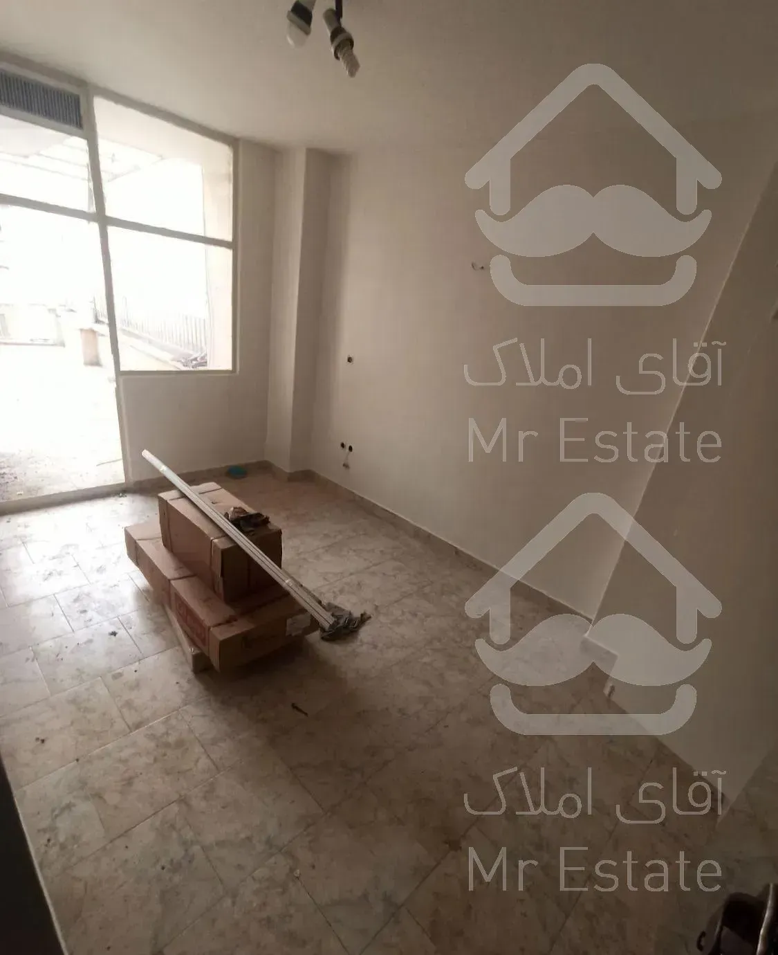 ۷۷ متر تک خواب با حیاط ۵۰ متری دراختیار در سنایی