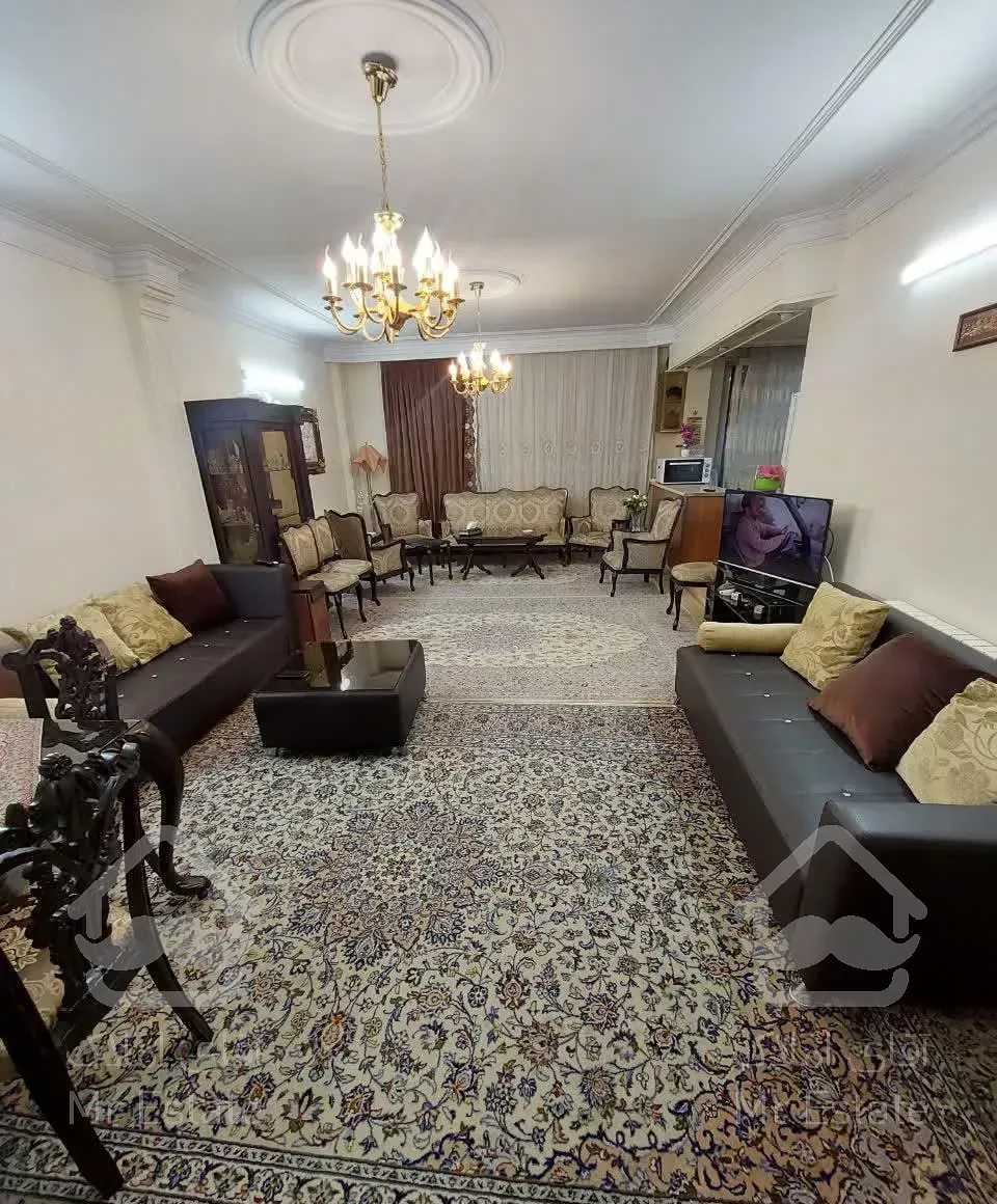 ۸۵ متر دوخواب فول بالای پارک