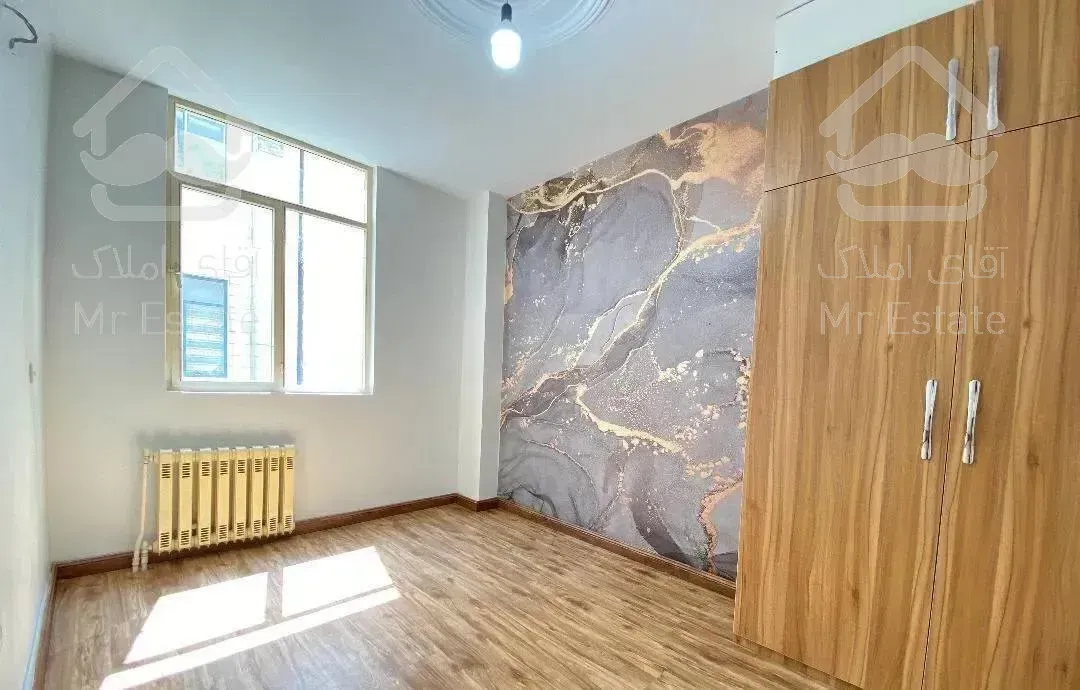 ۵۰ متری/فول امکانات/کم واحد/اعیان نشین منطقه