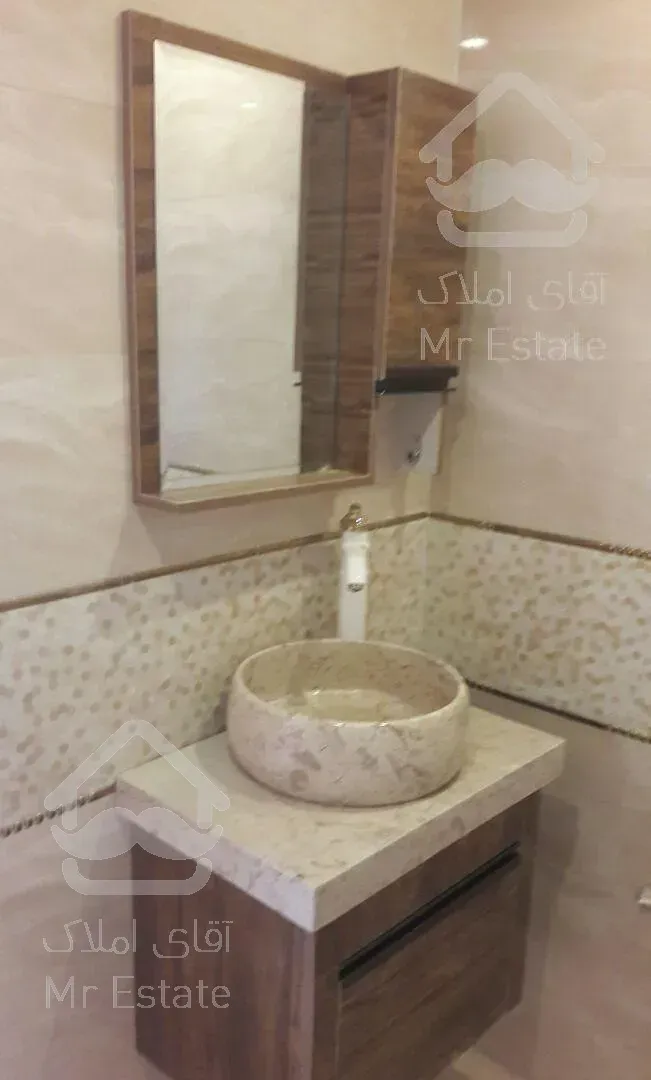 آپارتمان نو ساز شمالی رو به آفتاب  شیک