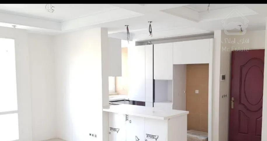 اپارتمان۸۲متر/کلیدنخورده/اکواریومی از نوربلوار ۱۳۱