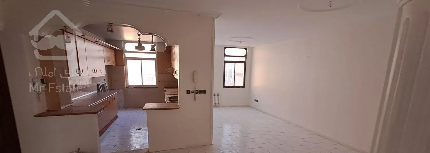 تجریش ۹۰ متر آپارتمان ۲ خوابه