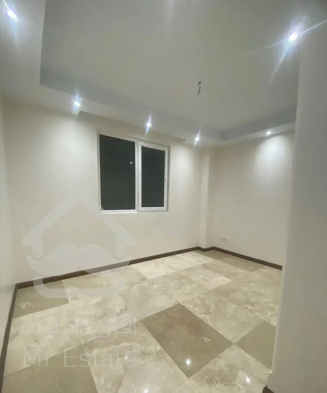 شریعتی بالاتراز ظفر۹۷متر۲خواب نوساز تکواحدی