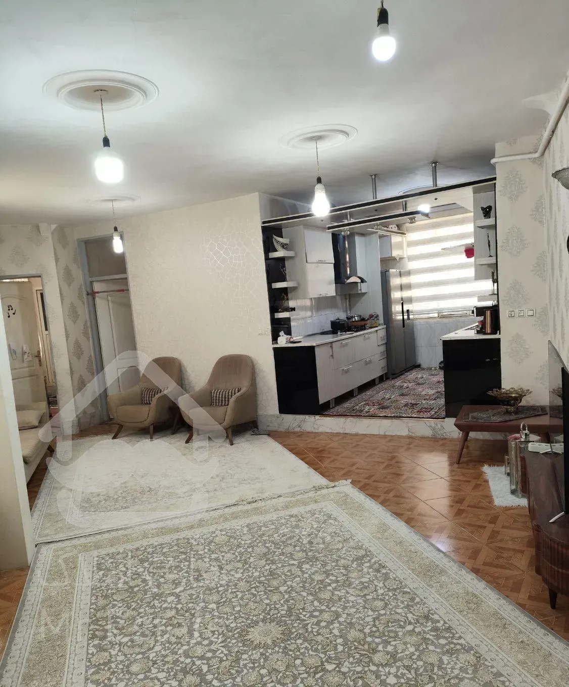 فروش آپارتمان ۹۵ متری سه راه رودکی