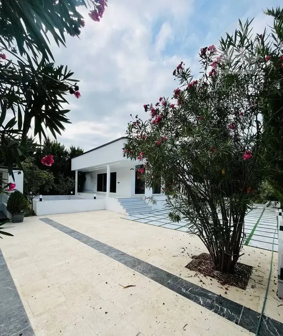 ۷۰۰مترویلاباغ‌سرسبز/استخردار،نزدیک‌جنگل‌دریا،سندار