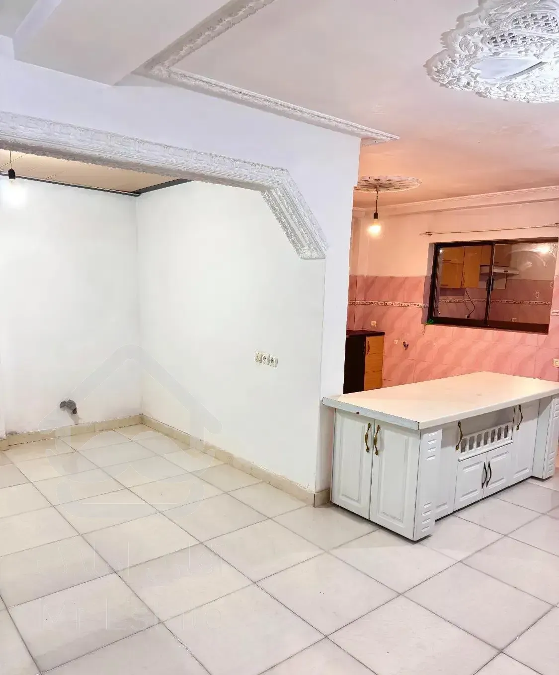 خانه دو خوابه همکف ۸۰ متری