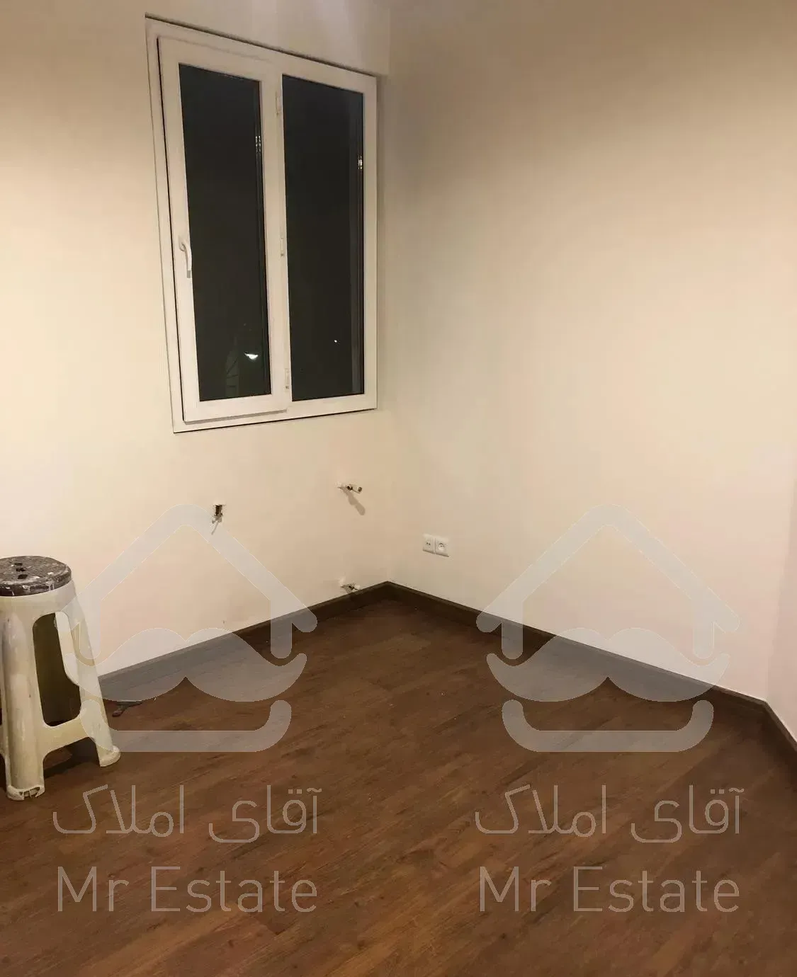 ۱۱۰ متر ۳ خواب داراباد