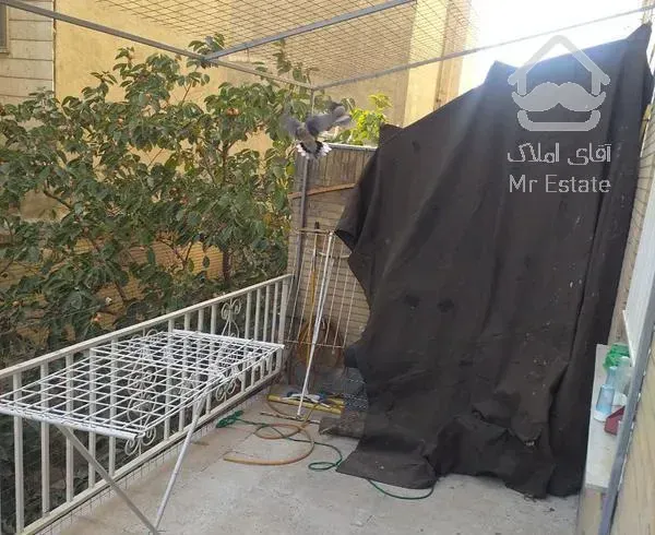 متراژ هشتاد متر سیزده متر بالکن دارد