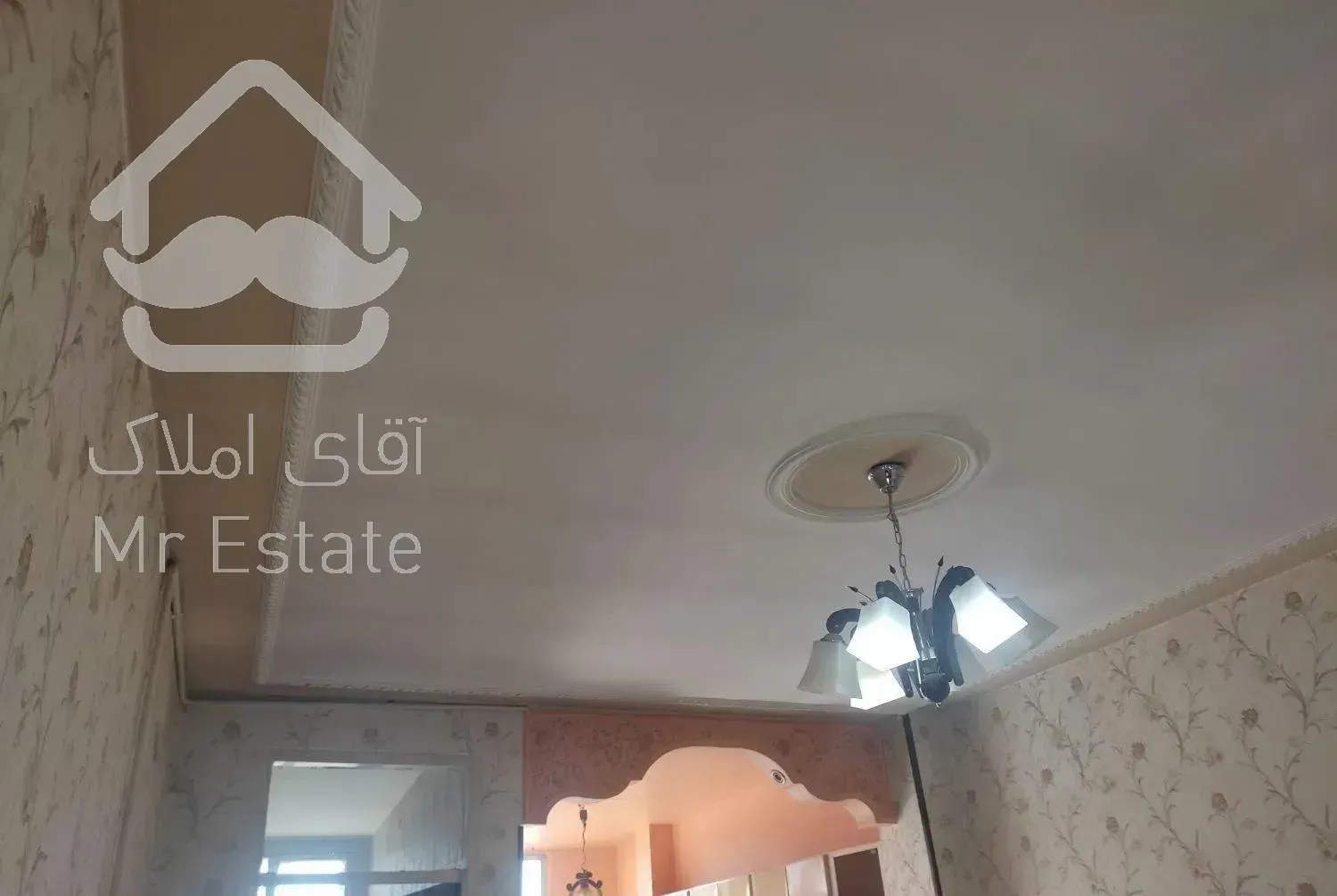 ۷۱متری تخلیه پارکینگ اختصاصی رو به نما چهارم شرقی