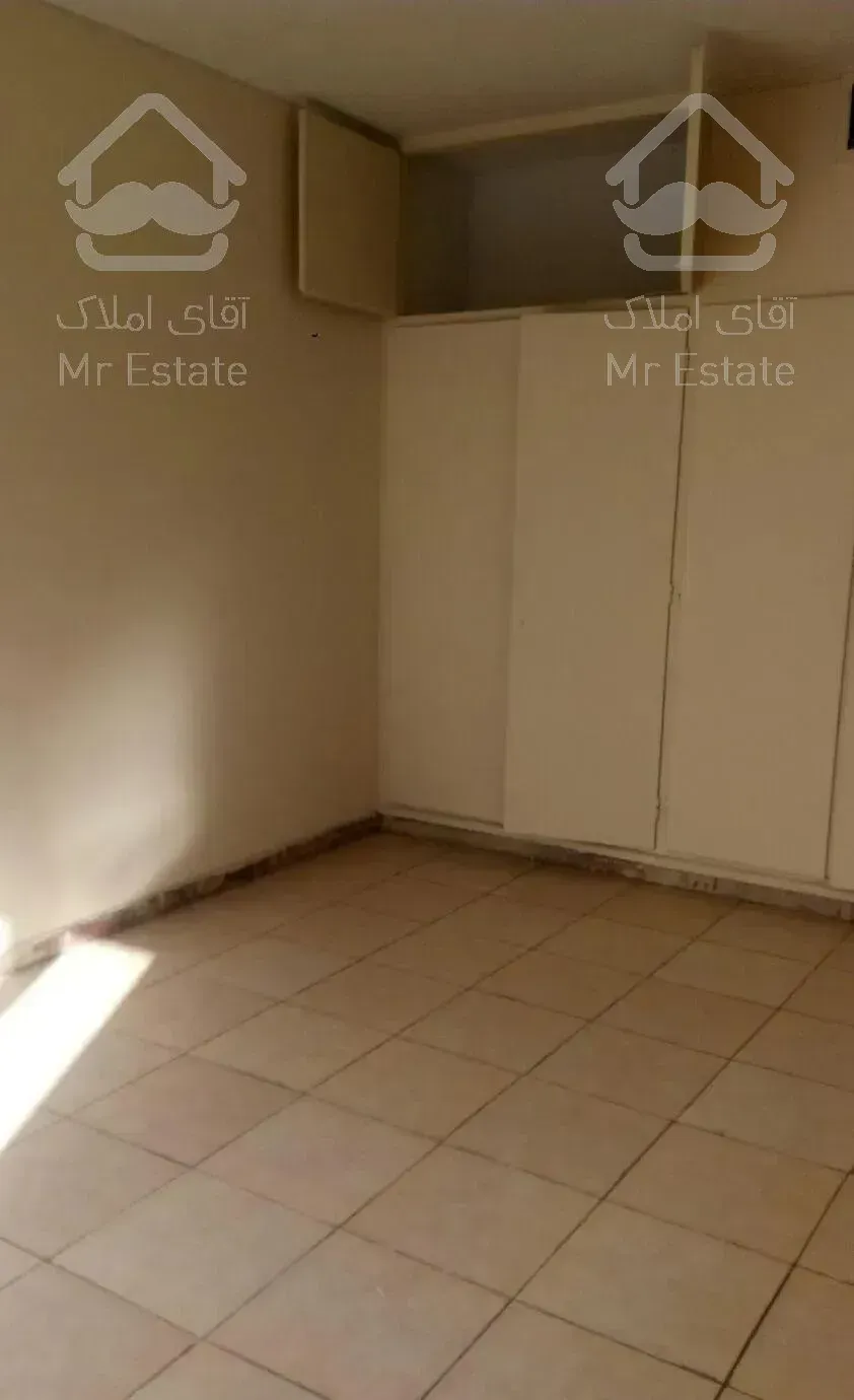 ولیعصر پارک ساعی 270مترتکواحدی +50مترتراس(تخلیه)