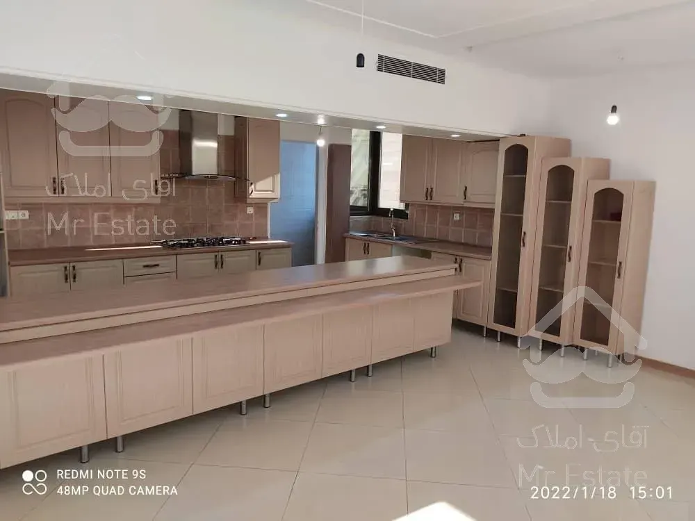 اجاره و رهن آپارتمان زعفرانیه 200  متر اکازيون