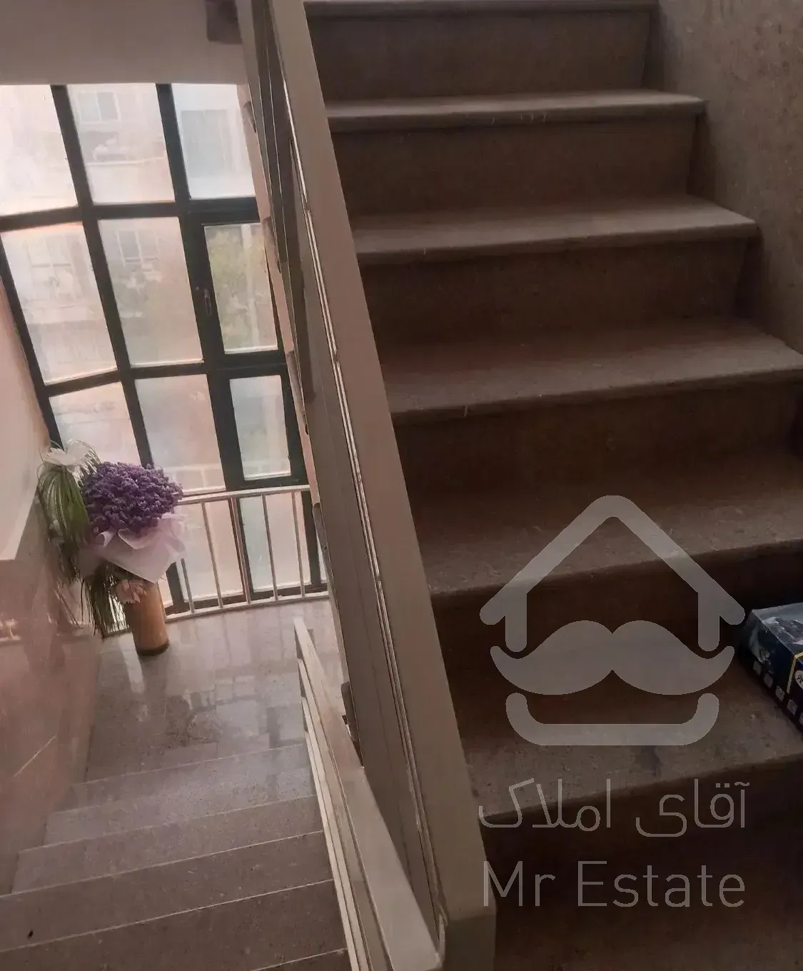 ۱۲۵ متر دو خواب ط ۴ با پارکینگ انباری