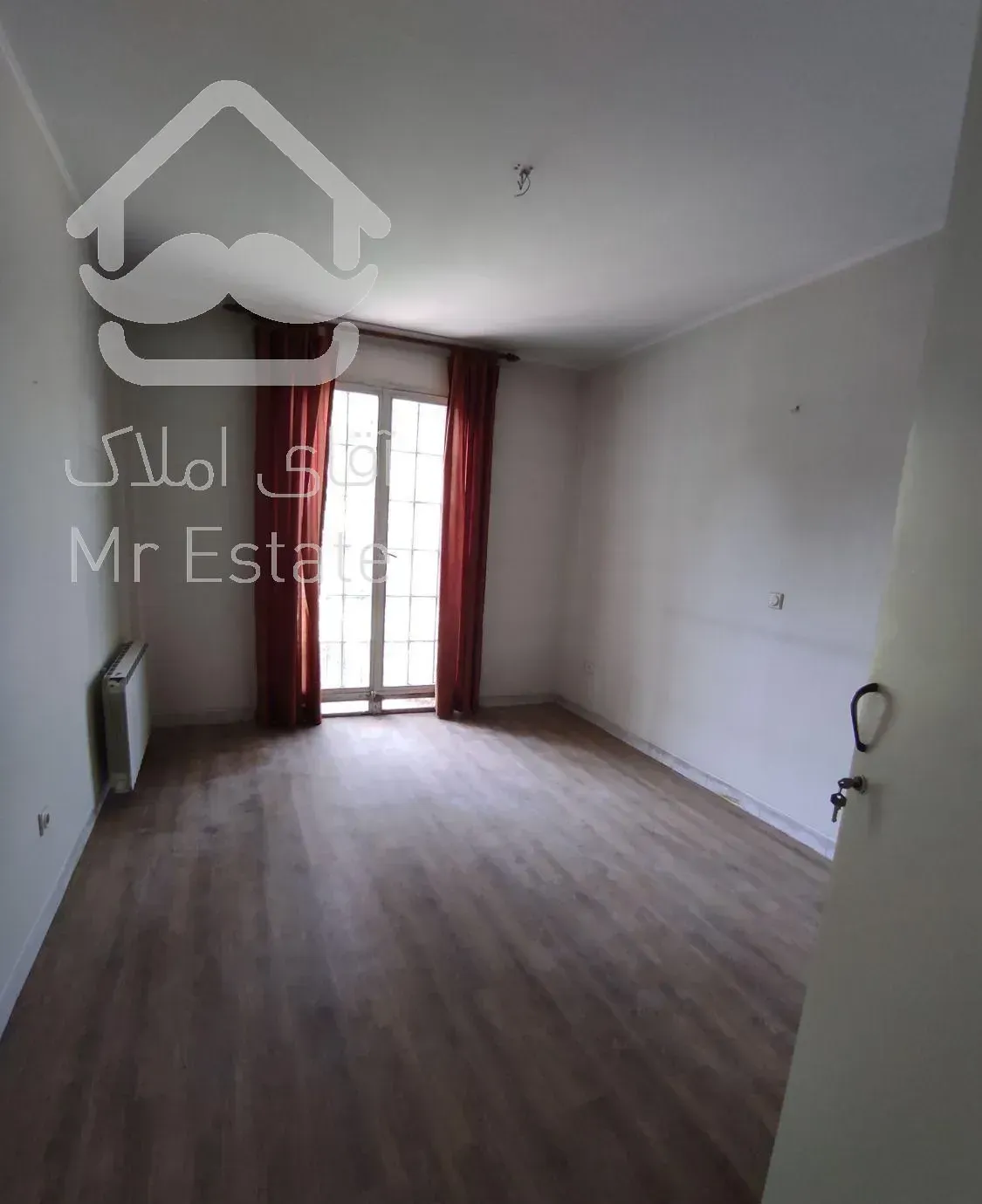 مهرشهر ۱۵۰ متر دو خواب ساختمان بنام