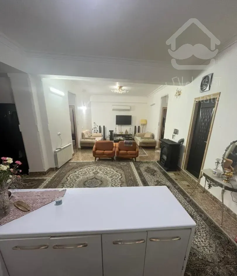 فروش خانه ویلایی دو طبقه و مغازه