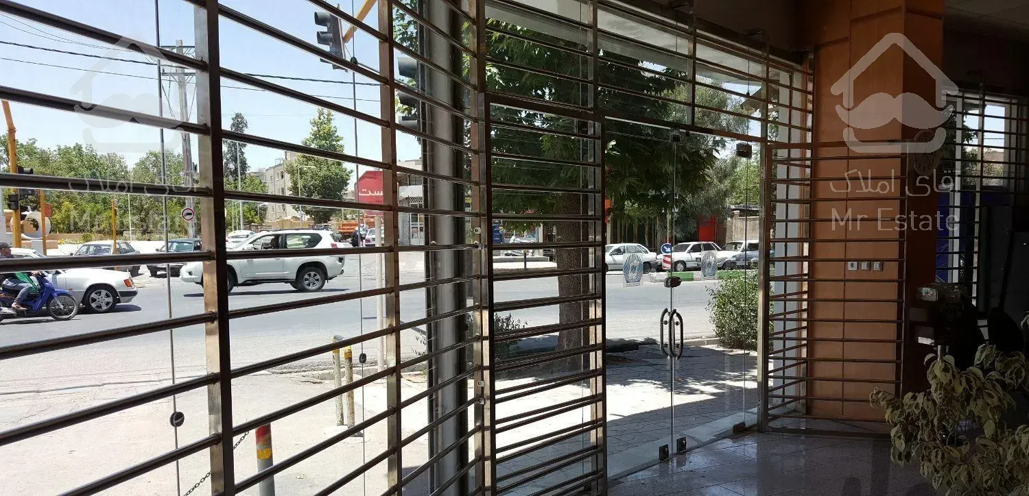 نصب نرده استیل،آلومینیوم،شیشه و حفاظ بانکی